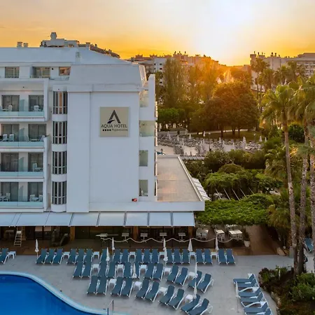 Aqua Aquamarina & Hotel 4*